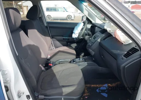 2013 Kia Soul z USA, uszkodzony, nr VIN KNDJT2A57D7768976